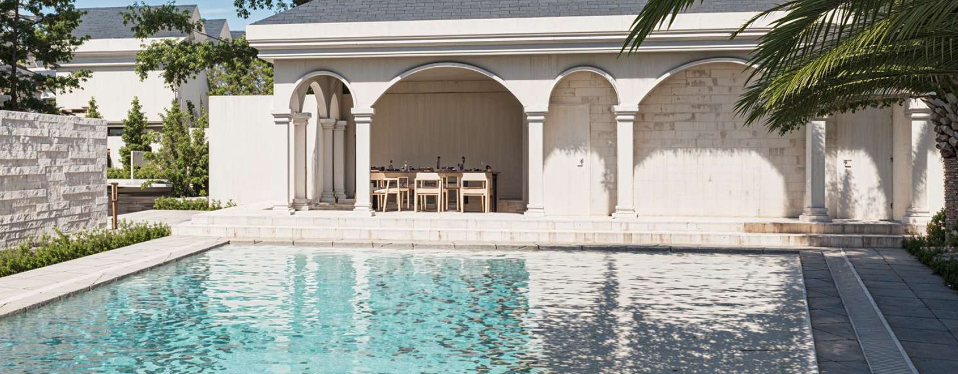 kolam renang perumahan terbaik